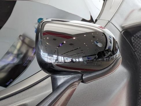 Used 2020 McLaren GT RWD image 7