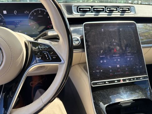 Used 2023 Mercedes-Benz S 580 4MATIC Sedan image 4