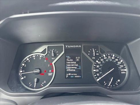 Used 2023 Toyota Tundra Limited w/ Power Package AWD/4WD image 11