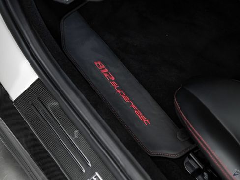 Used 2019 Ferrari 812 Superfast RWD image 49
