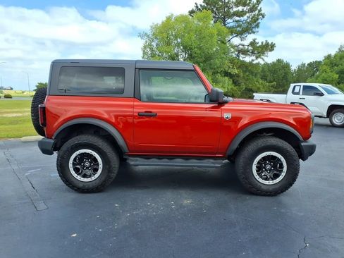Used 2022 Ford Bronco Big Bend w/ Sasquatch Package AWD/4WD image 2