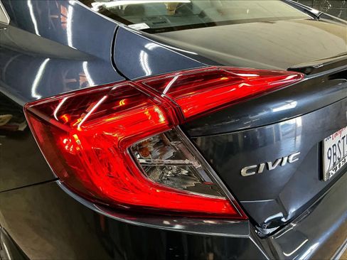 Used 2019 Honda Civic EX image 32