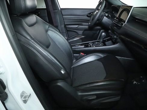 Used 2023 Jeep Compass Altitude image 34