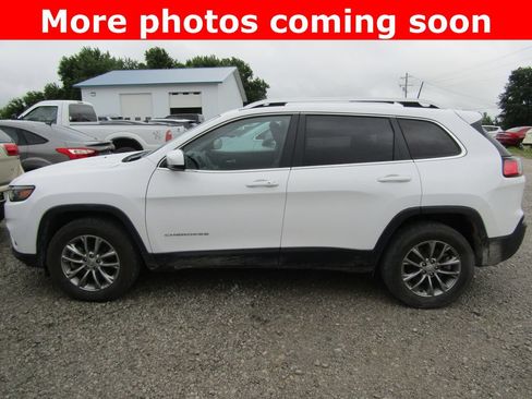 Used 2021 Jeep Cherokee Latitude Lux AWD/4WD image 2