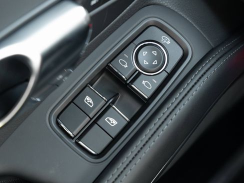 Used 2025 Porsche 718 Cayman image 20