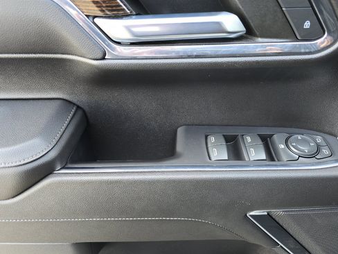 Used 2023 GMC Sierra 1500 Elevation w/ LPO, Elevation Black Package image 10