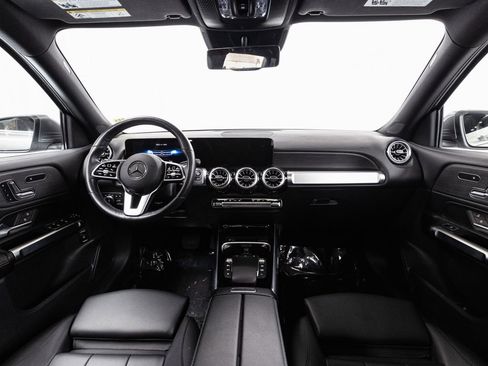 Used 2023 Mercedes-Benz GLB 250 4MATIC image 24