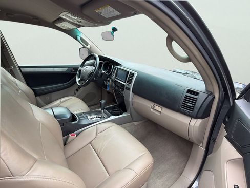Used 2006 Toyota 4Runner SR5 RWD image 17