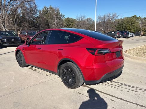 Used 2023 Tesla Model Y Long Range image 7