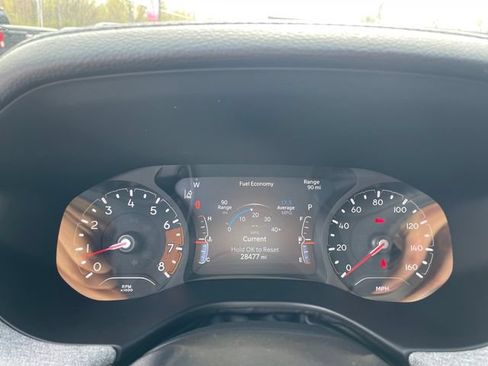 Used 2023 Jeep Compass Latitude w/ Sun and Sound Group AWD/4WD image 18