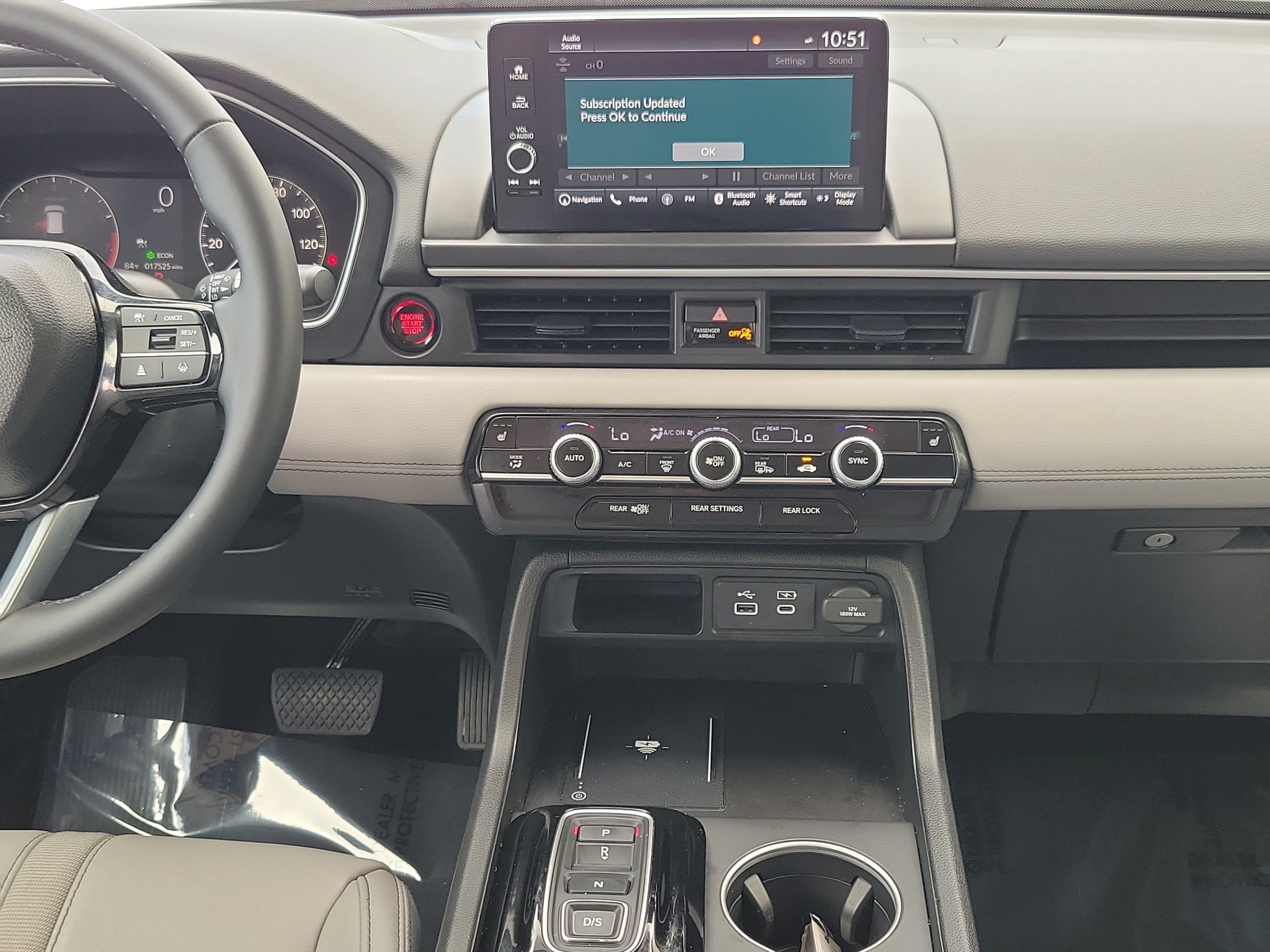 Used 2025 Honda Pilot Touring image 22