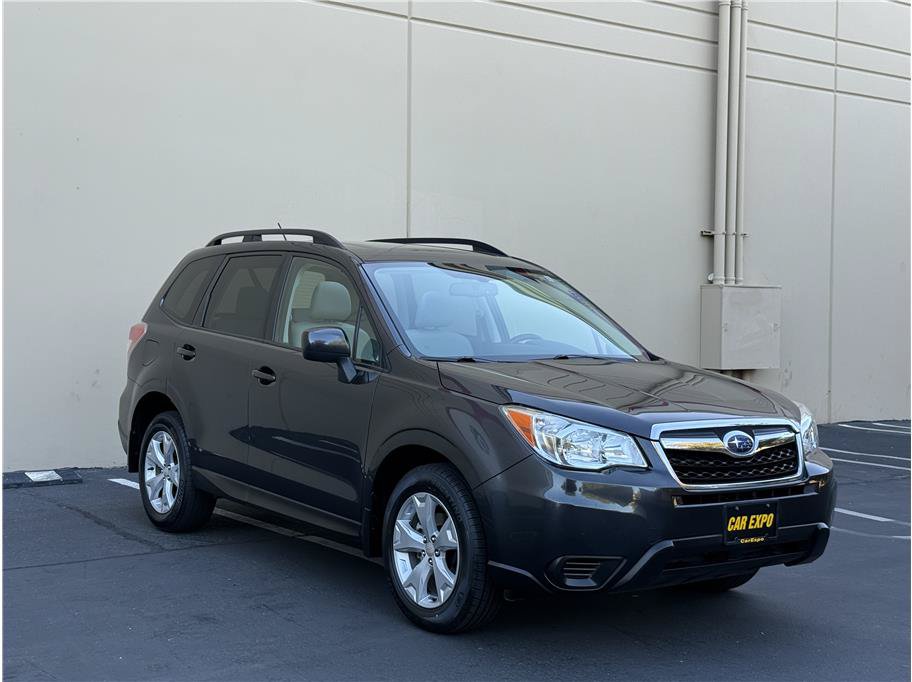 Used 2015 Subaru Forester 2.5i Premium w/ All-Weather Package AWD/4WD image 2