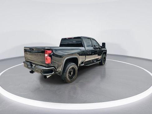 Used 2022 Chevrolet Silverado 2500 Custom w/ Custom Value Package AWD/4WD image 8