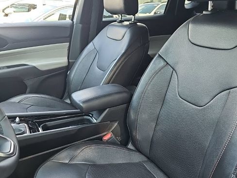 Used 2023 Jeep Compass Limited AWD/4WD image 7