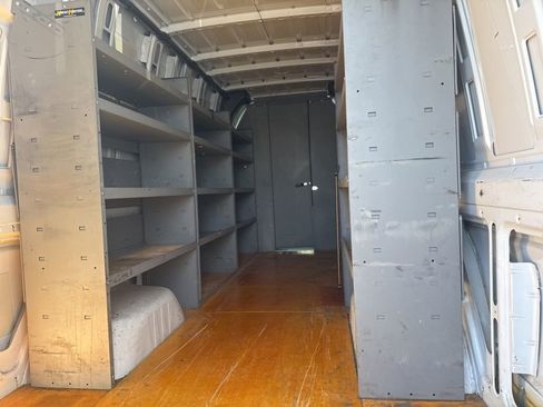 Used 2014 Mercedes-Benz Sprinter 3500 image 4