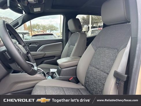 Certified 2024 Chevrolet Colorado ZR2 w/ Technology Package image 12