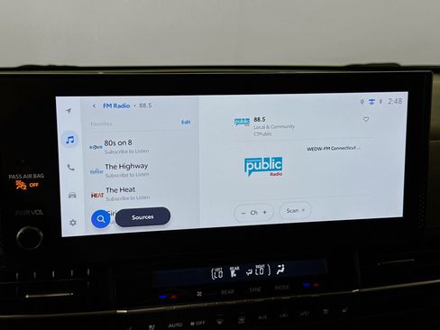 Certified 2025 Toyota Sienna Platinum image 15