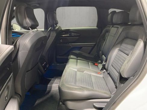 Certified 2025 Lincoln Nautilus Reserve w/ Jet Appearance Package AWD/4WD image 22