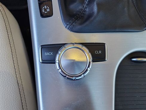 Used 2015 Mercedes-Benz SLK 250 w/ Premium Package image 59