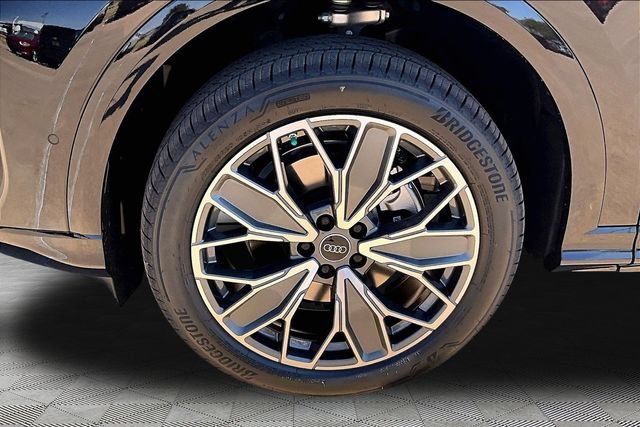 New 2026 Audi Q5 Premium Plus AWD/4WD image 8