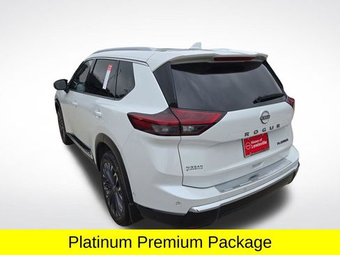Used 2024 Nissan Rogue Platinum w/ Platinum Premium Package FWD image 3