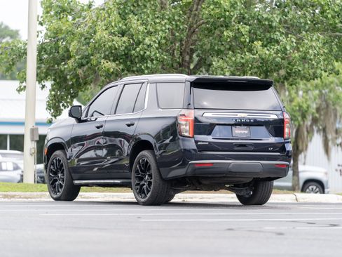 Used 2022 Chevrolet Tahoe LT w/ Luxury Package AWD/4WD image 3