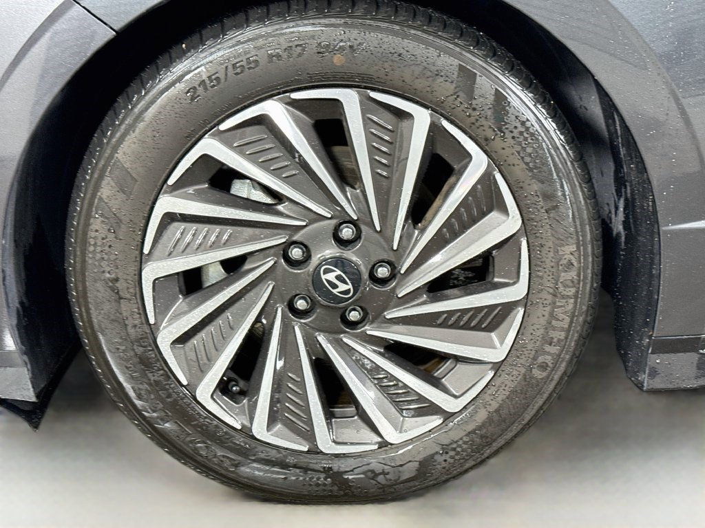 Used 2025 Hyundai Sonata SEL FWD image 36