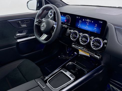 New 2026 Mercedes-Benz GLA 250 image 15