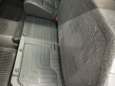Used 2024 Toyota Tundra Limited AWD/4WD image 22