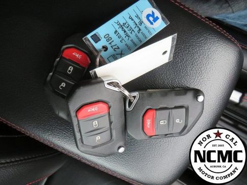 Used 2018 Jeep Wrangler Unlimited Rubicon image 31