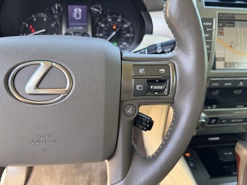 Used 2014 Lexus GX 460 Luxury AWD/4WD image 18