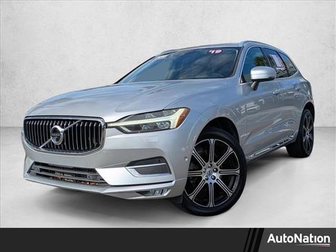 Used 2019 Volvo XC60 T5 Inscription image 1