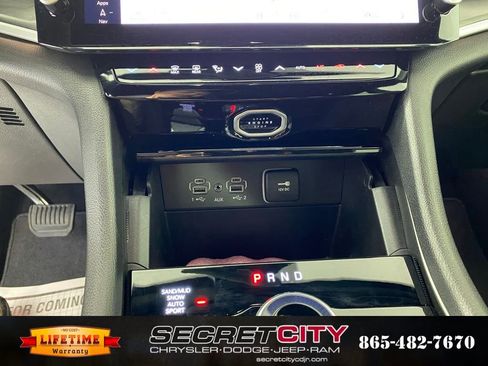 New 2026 Jeep Grand Cherokee L Limited AWD/4WD image 24