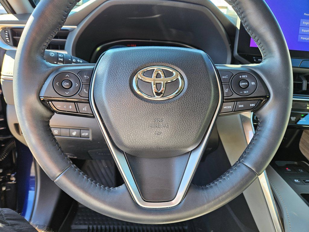 Used 2023 Toyota Venza Limited AWD/4WD image 25