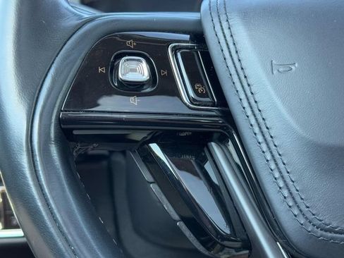 Used 2023 Lincoln Aviator Reserve w/ Equipment Group 201A AWD/4WD image 19