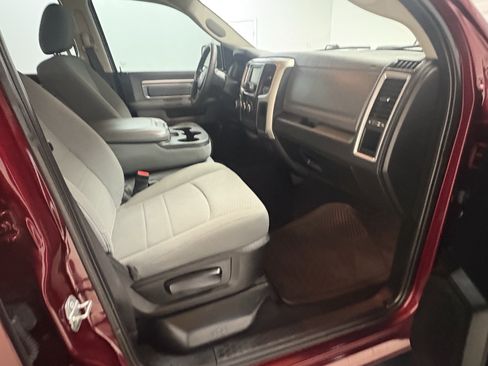 Used 2019 RAM 1500 Classic SLT RWD image 8