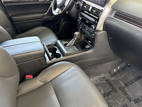 Used 2022 Lexus GX 460 Premium w/ Premium Plus Package AWD/4WD image 20