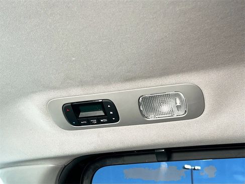 Used 2024 Honda Odyssey EX-L image 25