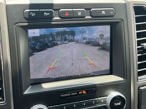 Used 2020 Ford Expedition Max XLT w/ Equipment Group 202A AWD/4WD image 33