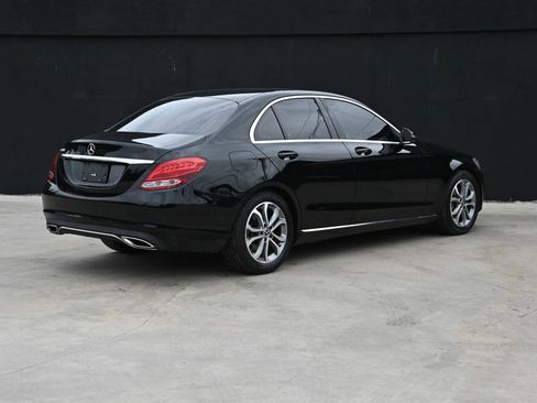 Used 2018 Mercedes-Benz C 300 Sedan image 6