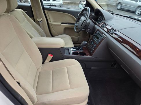 Used 2009 Ford Taurus SE image 23