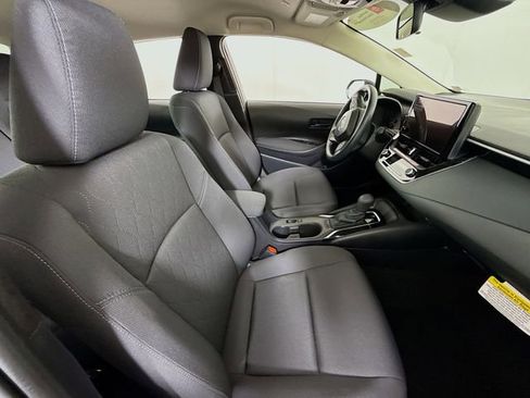 Certified 2025 Toyota Corolla LE image 24