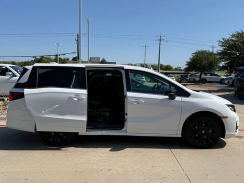 Used 2025 Honda Odyssey Sport-L image 9