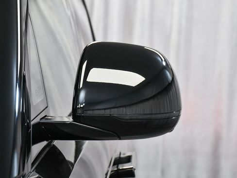 Used 2025 Land Rover Range Rover Sport Autobiography image 80