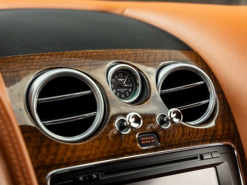 Used 2013 Bentley Continental GT image 27