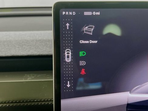 Used 2026 Tesla Model Y Long Range RWD image 22