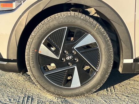 New 2026 Hyundai Ioniq 5 SE image 26