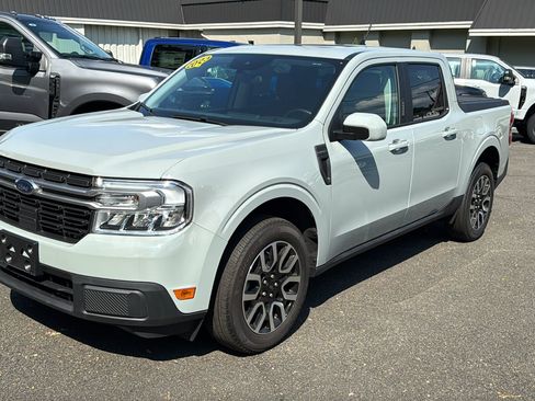 Used 2023 Ford Maverick Lariat w/ Lariat Luxury Package AWD/4WD image 3