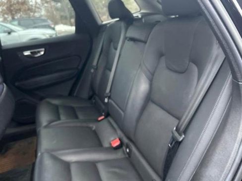Certified 2023 Volvo XC60 B5 Plus w/ Climate Package image 10