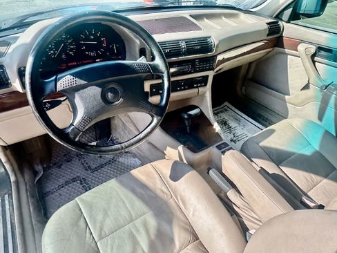 Used 1991 BMW 735iL image 16